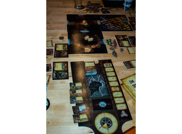 Mice & Mystics Brädspel